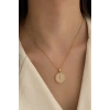 Altın Renk Çiçek Figürlü Kolye
