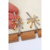 Altın Renk Çiçek Figürlü Taş Detaylı Küpe (Çift)