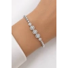 Gümüş   Renk  Taş Detaylı Bileklik
