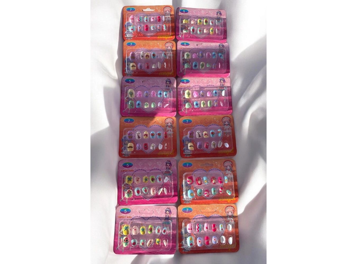 12li Karışık Figürlü Çocuk Tırnak Set