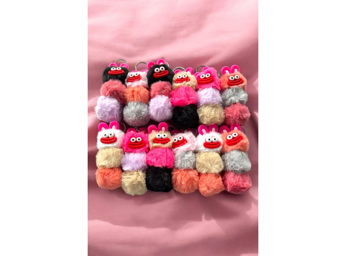 12li Karışık Renk Canavar Figürlü Anahtarlık Set