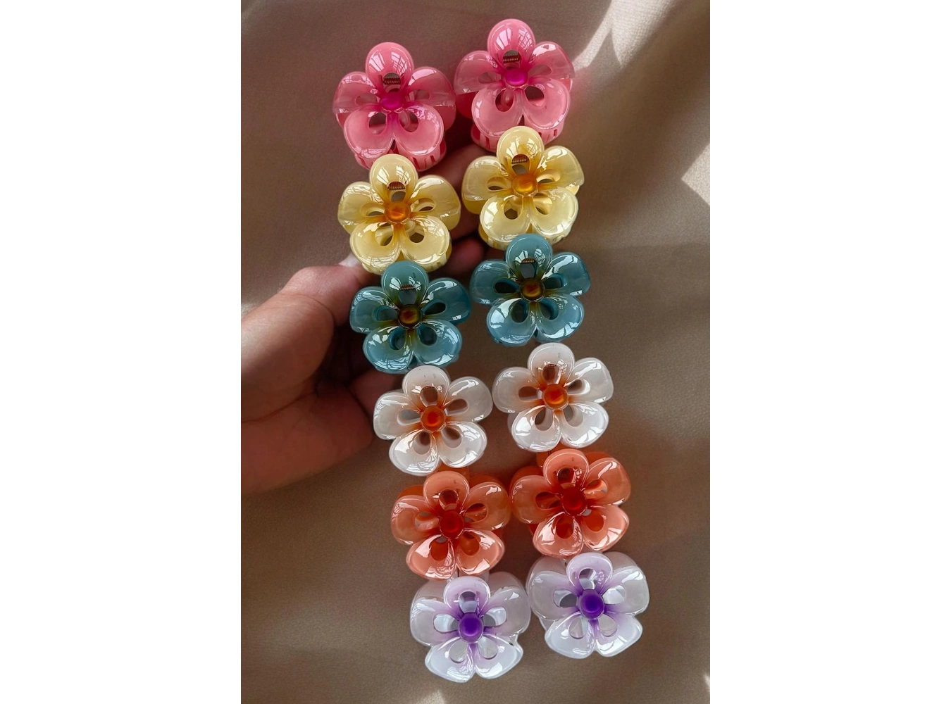 12li Karışık Renk Çiçek Figürlü Mandal Toka