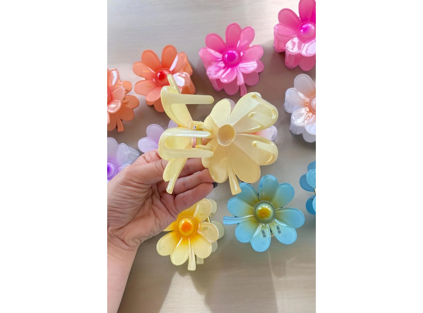 12li Karışık Renk Çiçek Figürlü Mandal Toka Set