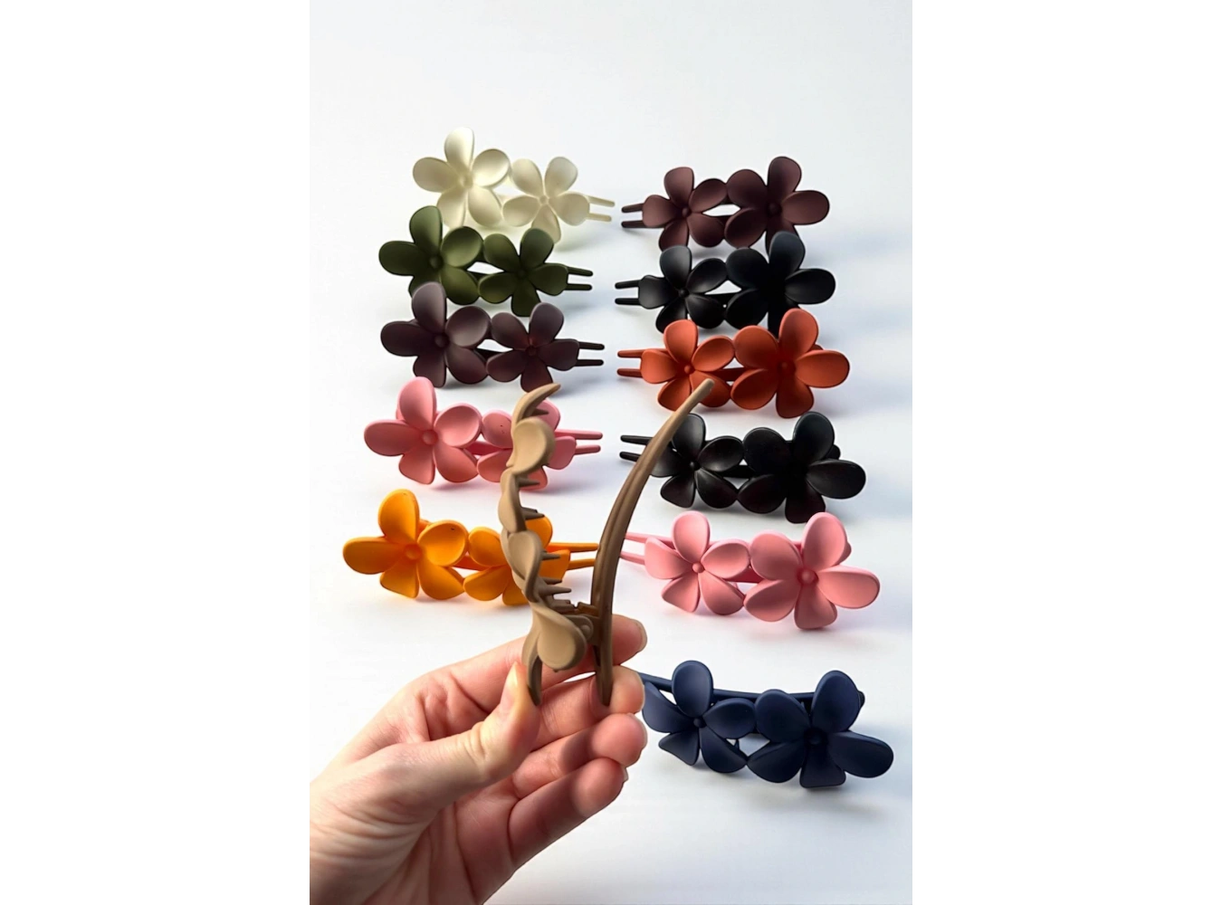 12li Karışık Renk Çiçek Figürlü Pens Toka Set