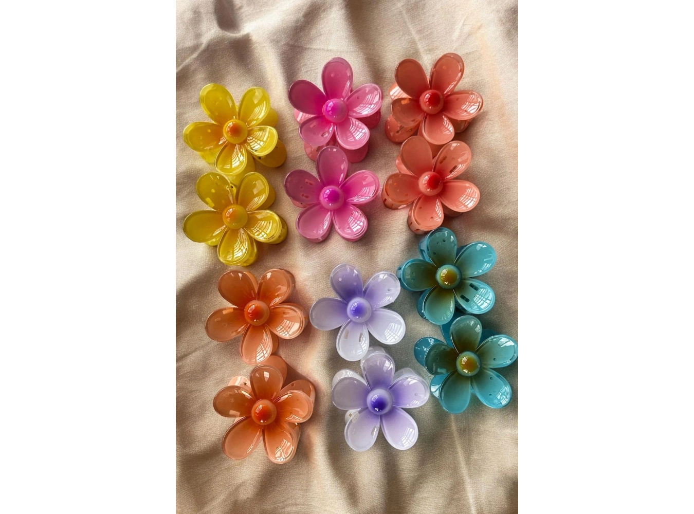 12li Karışık Renk Çiçek Figürlü Toka Set