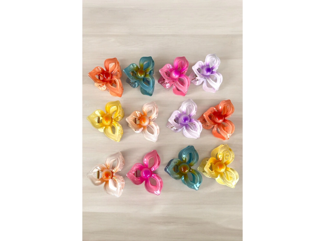 12li Karışık Renk Çiçek Figürlü Toka Set