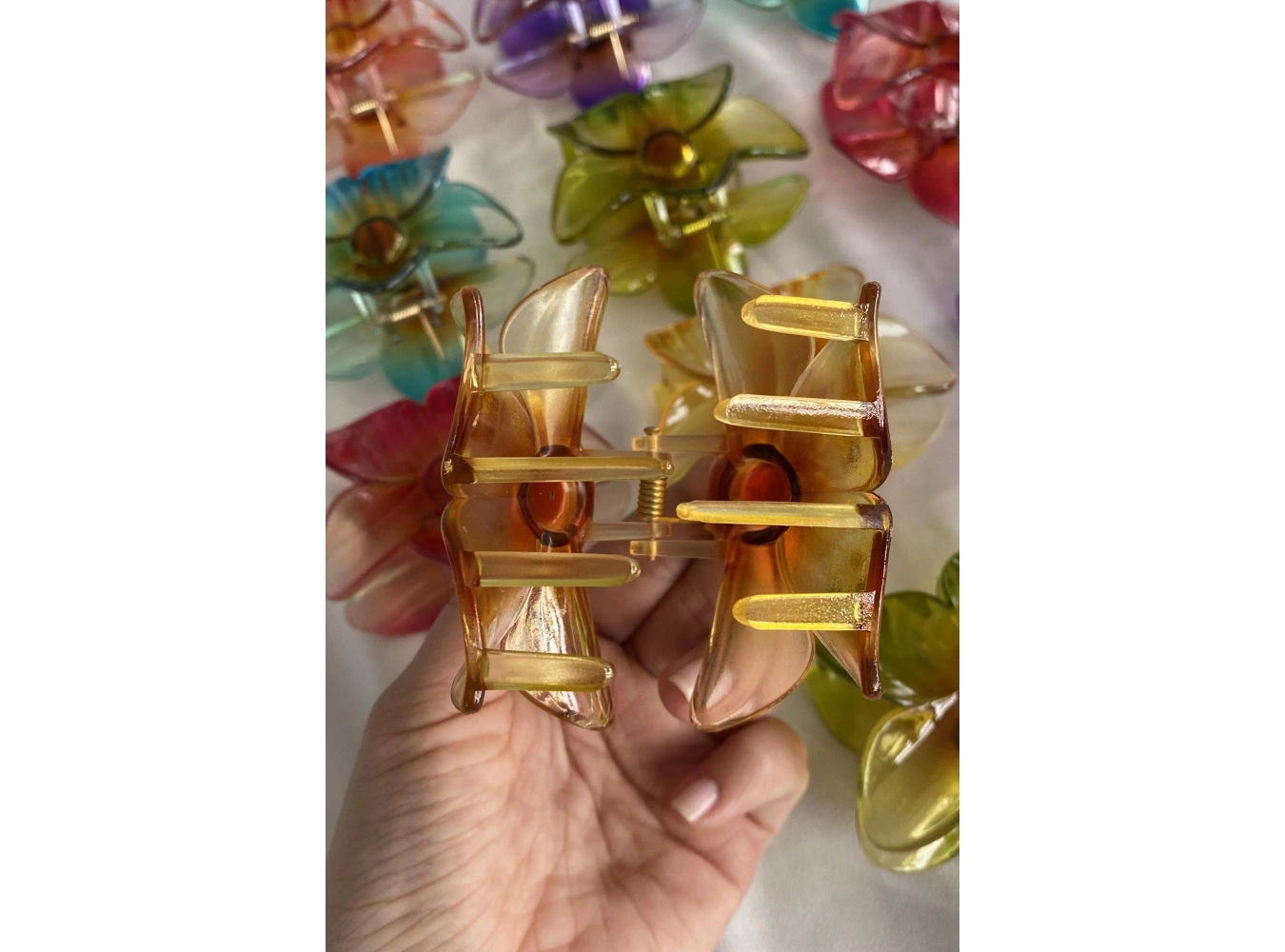 12li Karışık Renk Çiçek Figürlü Toka Set