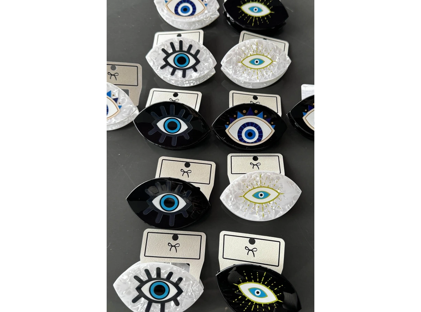 12li Karışık Renk Göz Figürlü Mandal Toka Set