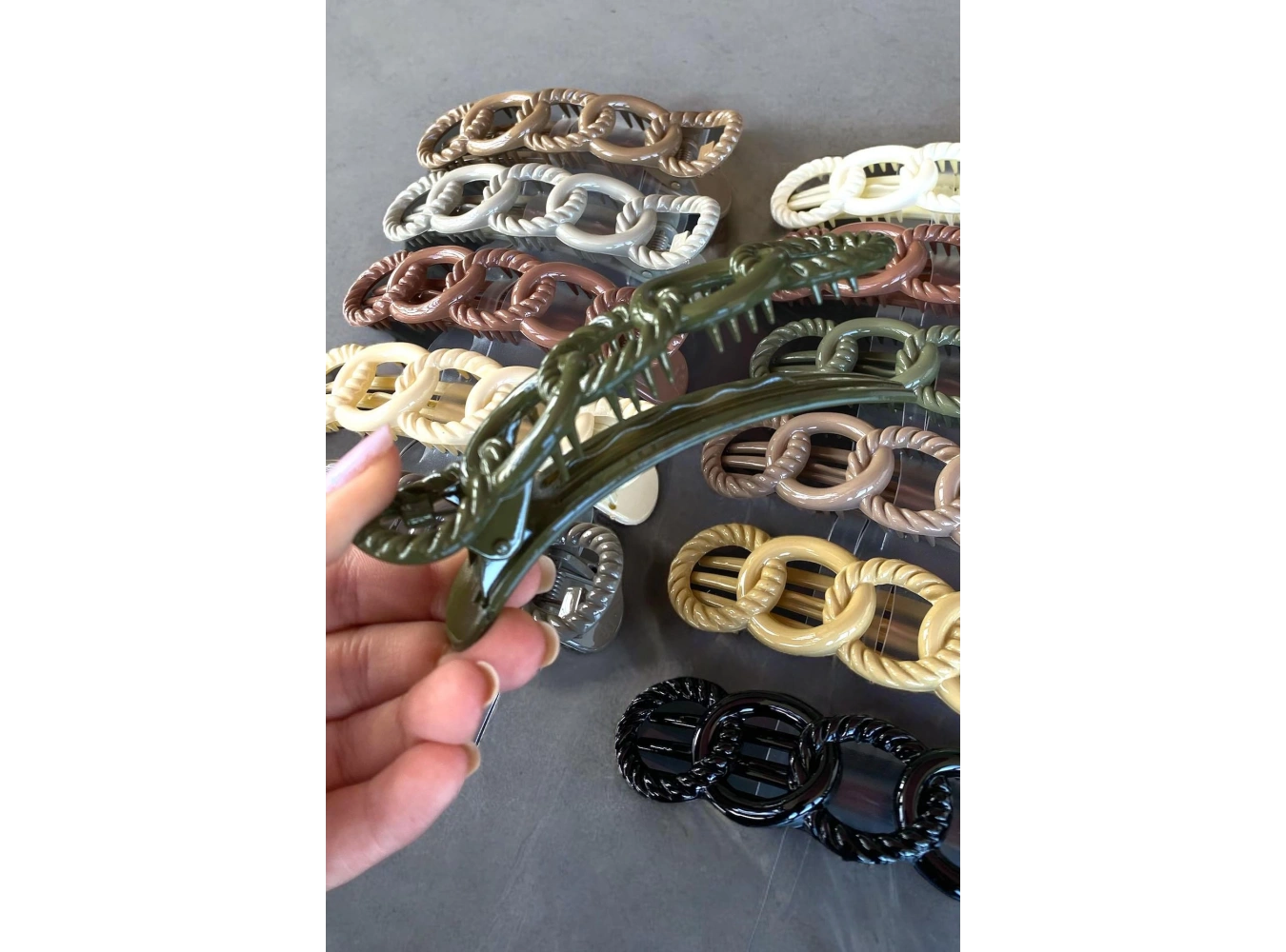 12li Karışık Renk Halka Detaylı Pens Toka Set