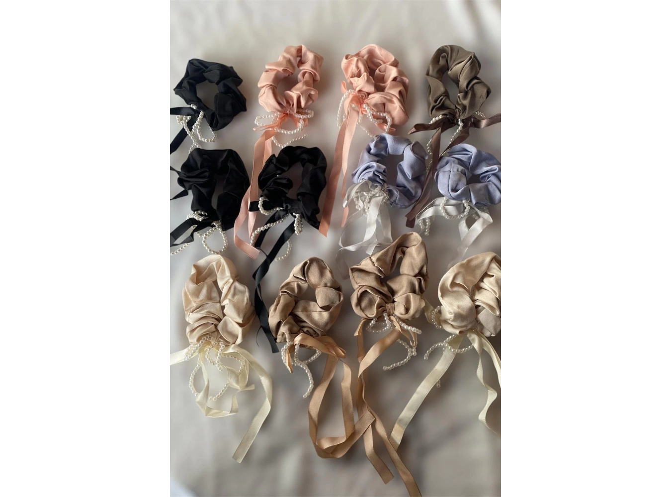 12li Karışık Renk İnci Detaylı Simit Toka Set