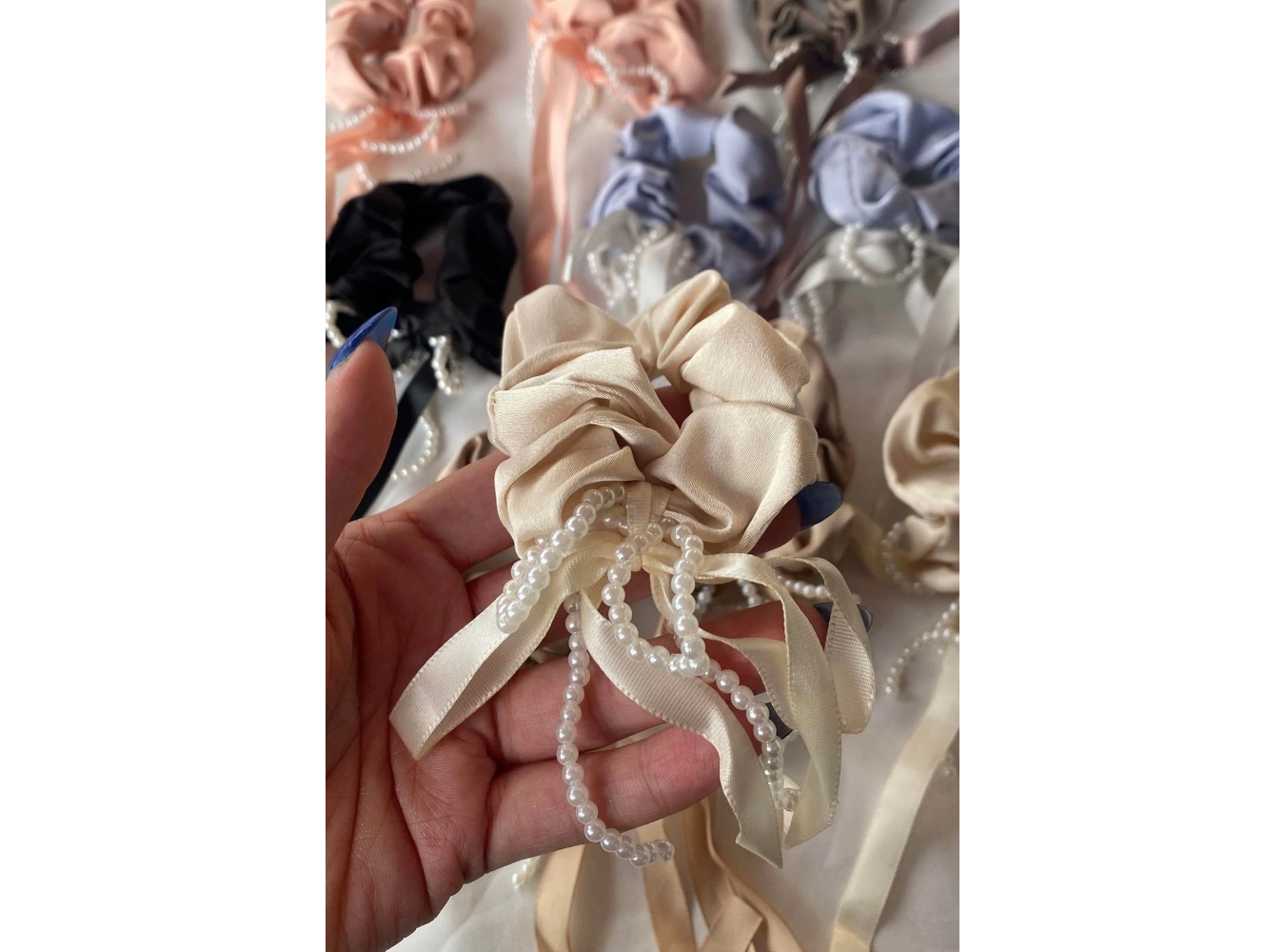 12li Karışık Renk İnci Detaylı Simit Toka Set