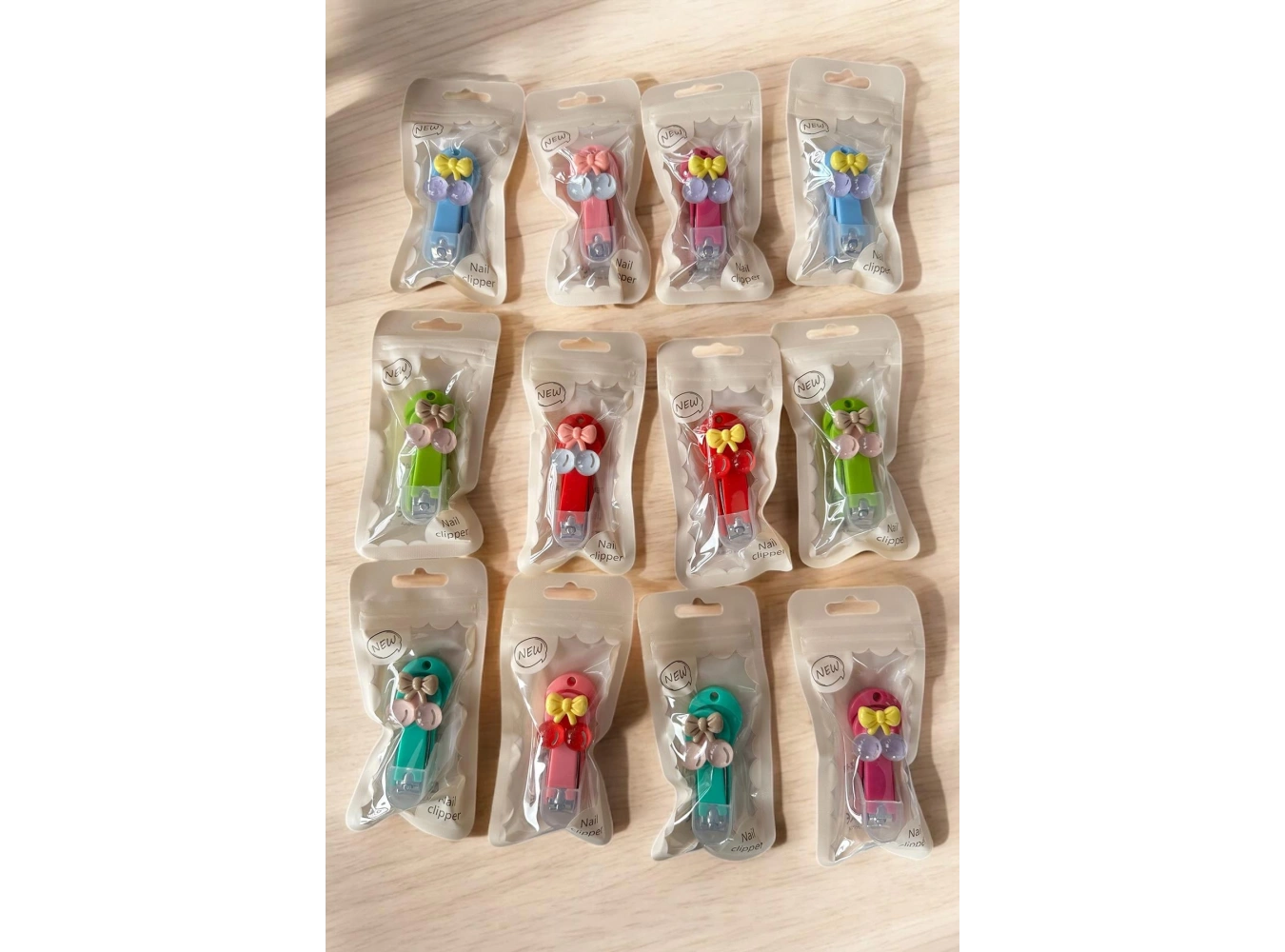 12li Karışık Renk Kiraz Figürlü Tırnak Makası Set