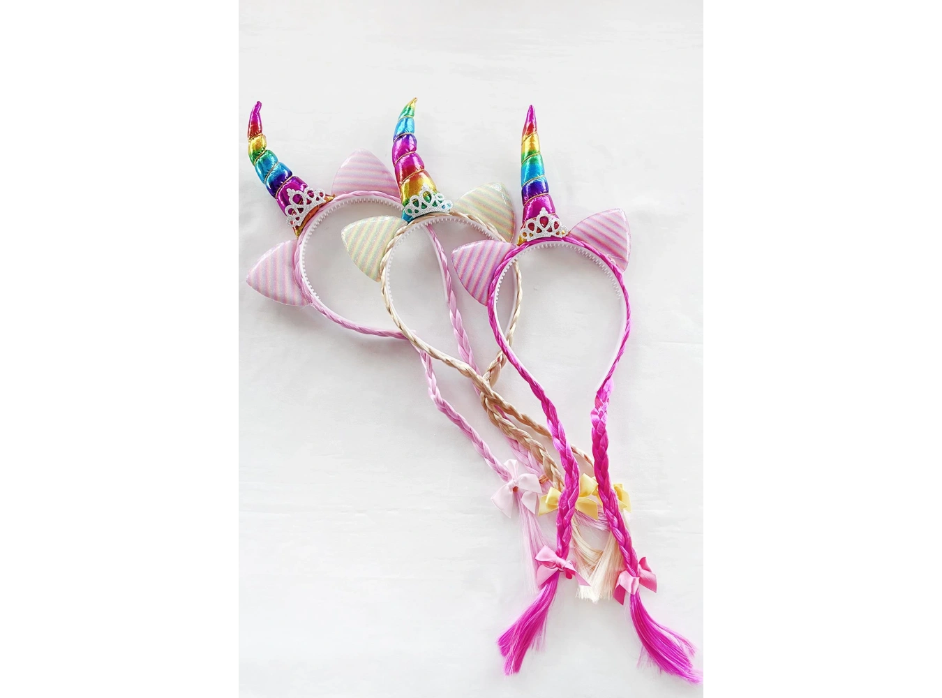 12li Karışık Renk Örgü Detaylı Unicorn Taç