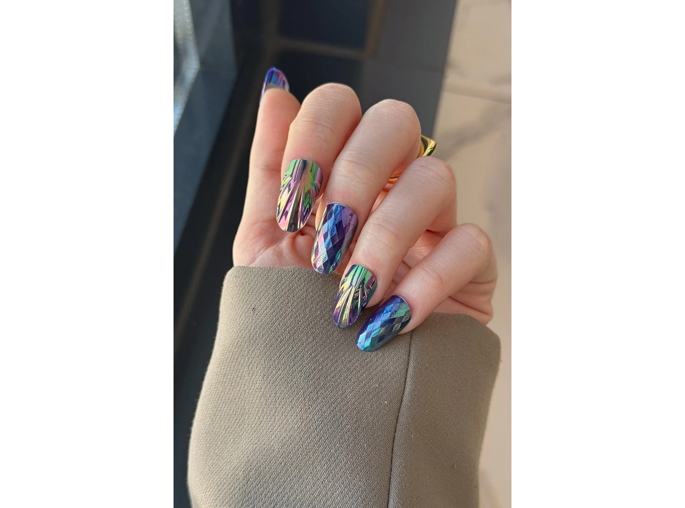 12li Mor Renk Karışık Figürlü Jel Görünümlü Takma Tırnak Set (Yapıştırıcılı)