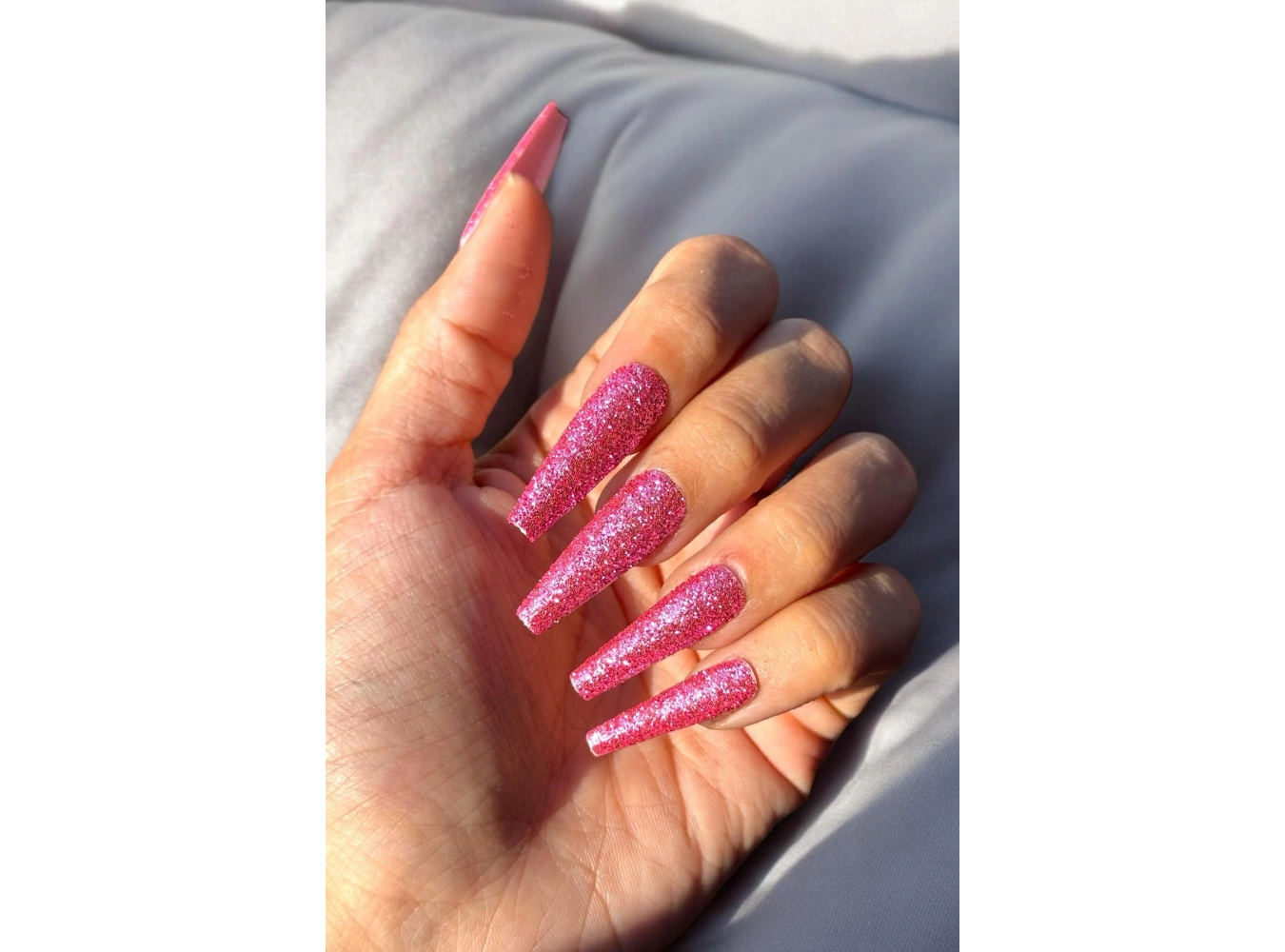 12li Pembe Renk Sim Detaylı Takma Tırnak (Yapıştırıcılı)