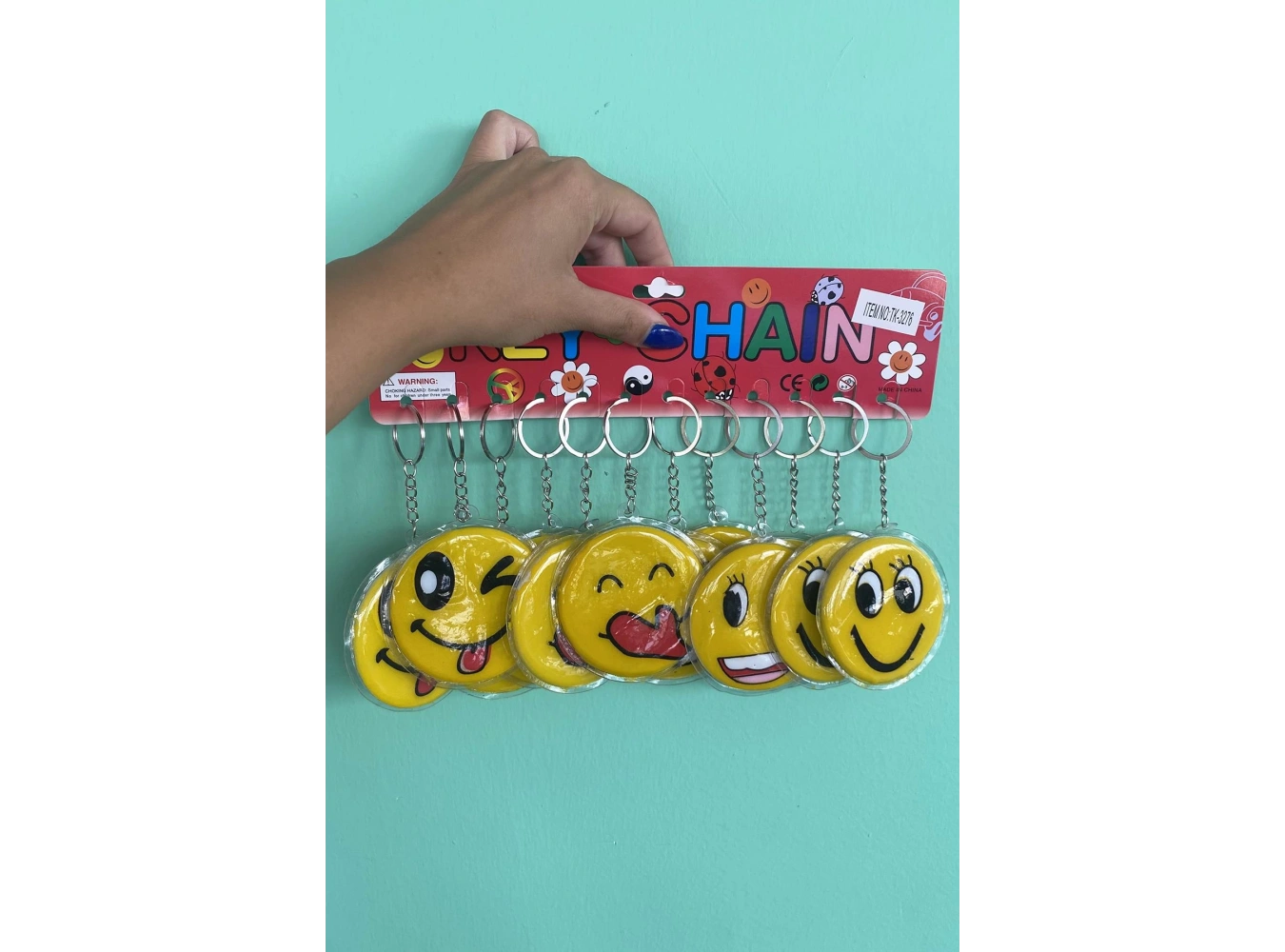 12li Sarı Renk Emoji Figürlü Anahtarlık Set