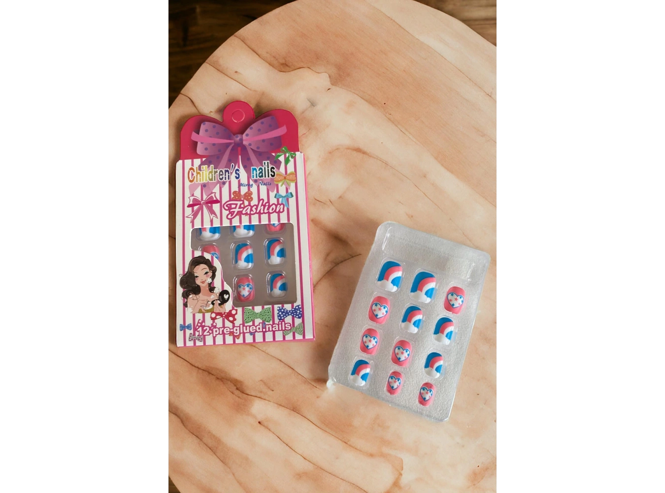 12´li Karışık Figürlü Çocuk Takma Tırnak