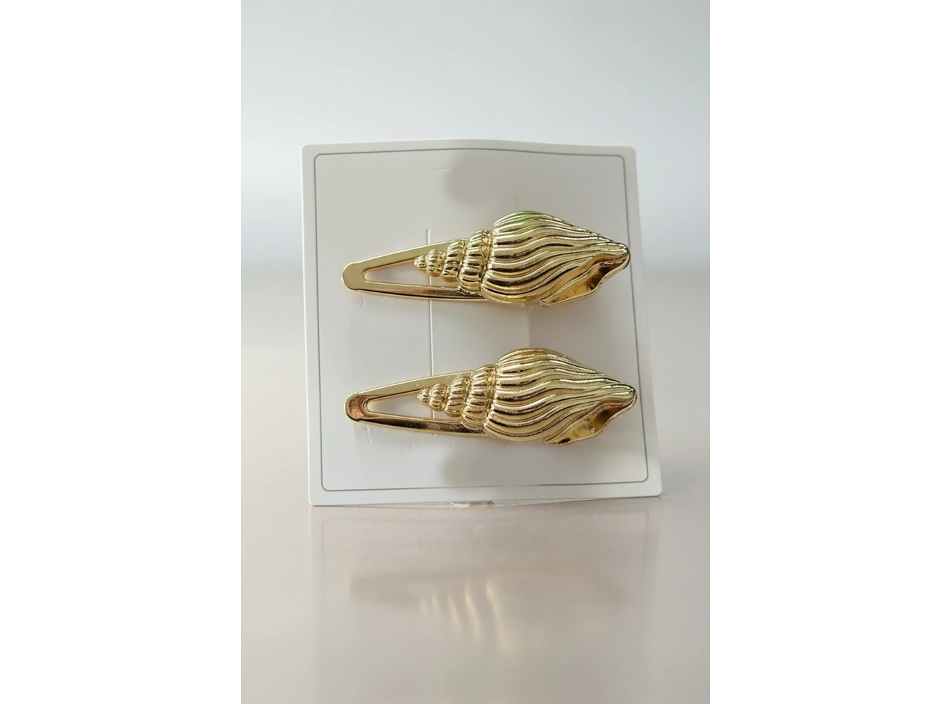 2li Altın Renk Deniz Kabuğu Figürlü Yan Toka