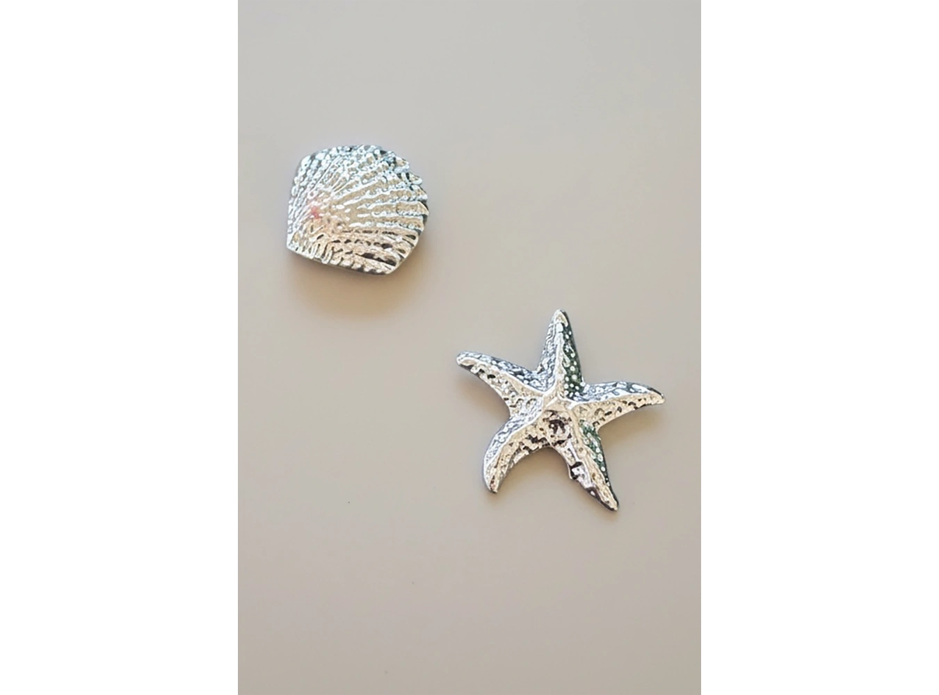 2li Gümüş Renk Yıldız Ve Deniz Kabuğu Figürlü Yan Toka