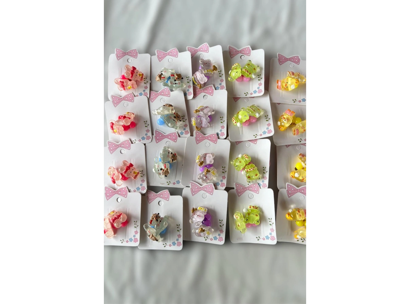 20li Karışık Renk Karışık Figürlü Lastik Toka Set