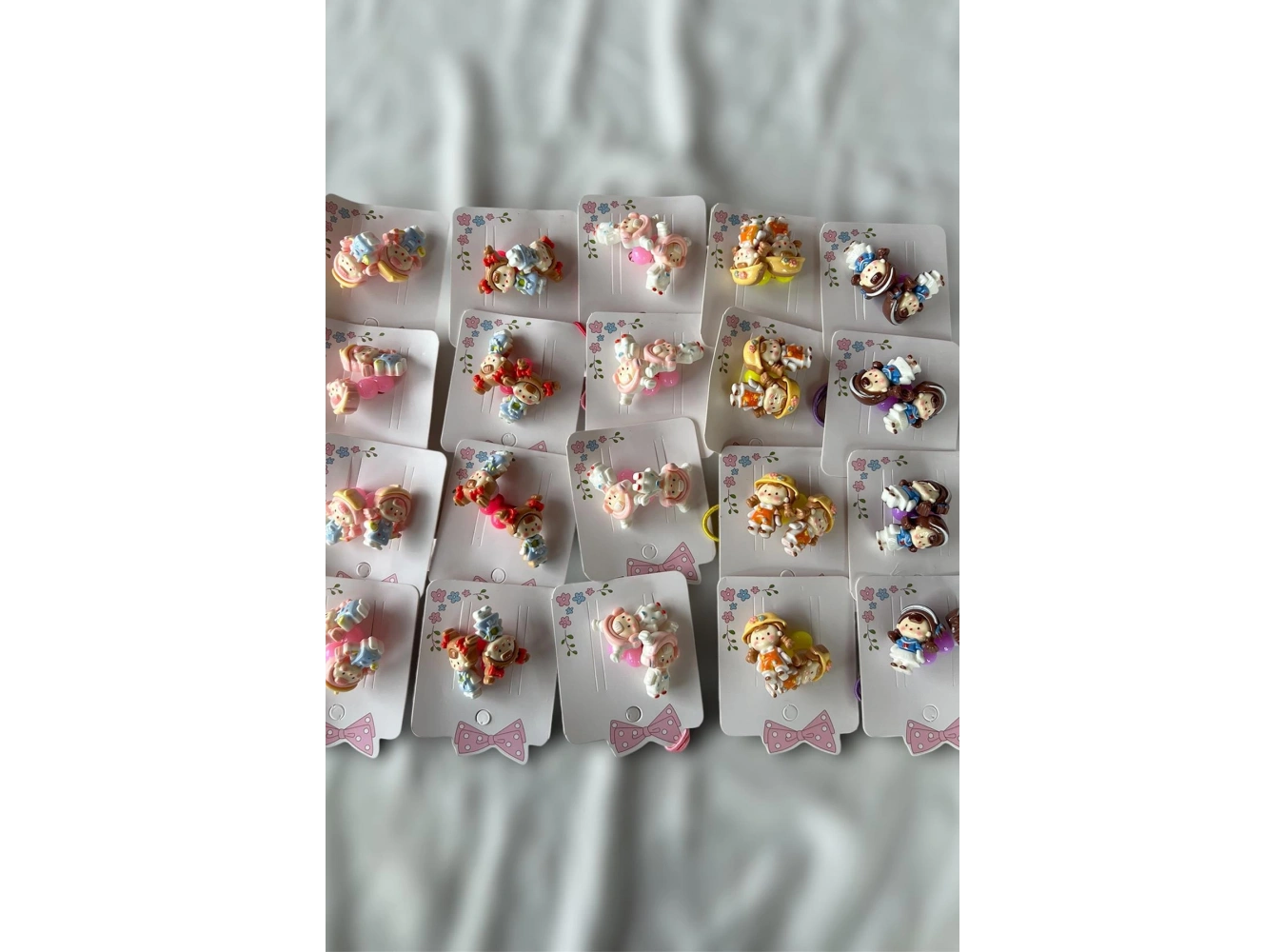 20li Karışık Renk Kız Çocuğu Figürlü Lastik Toka Set