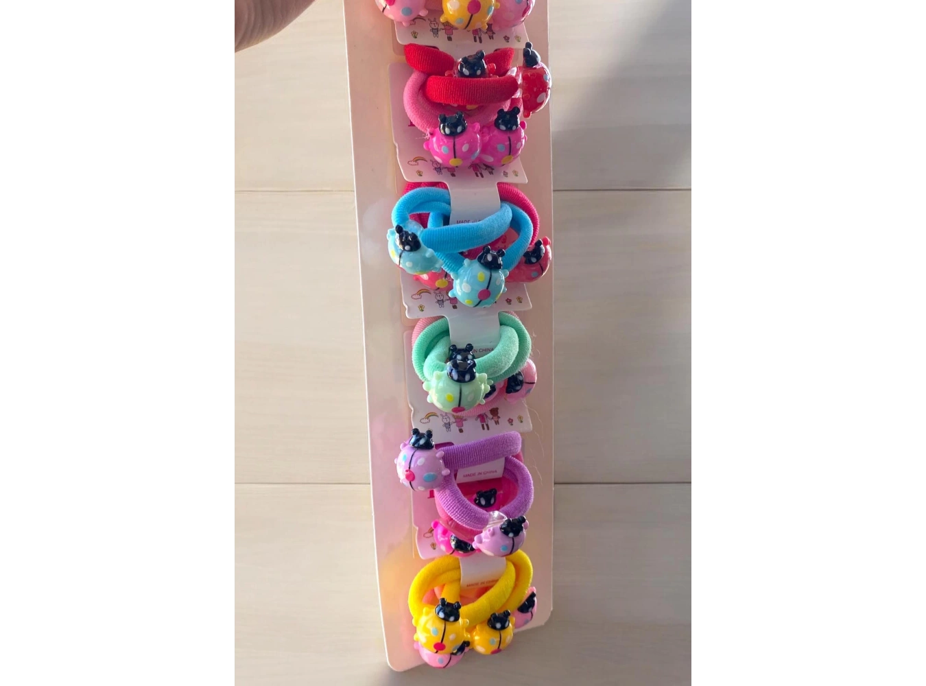 20´li Karışık Renk Uğur Böceği Figürlü Yan Toka Set