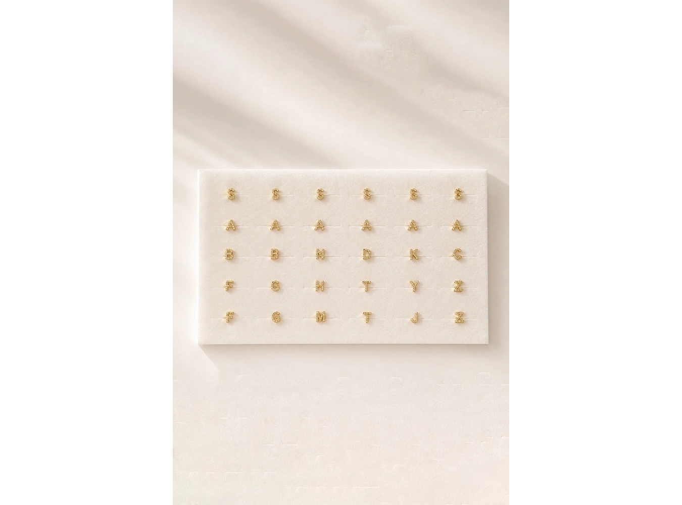 24lü Altın Renk Harfli Tragus Küpe Set