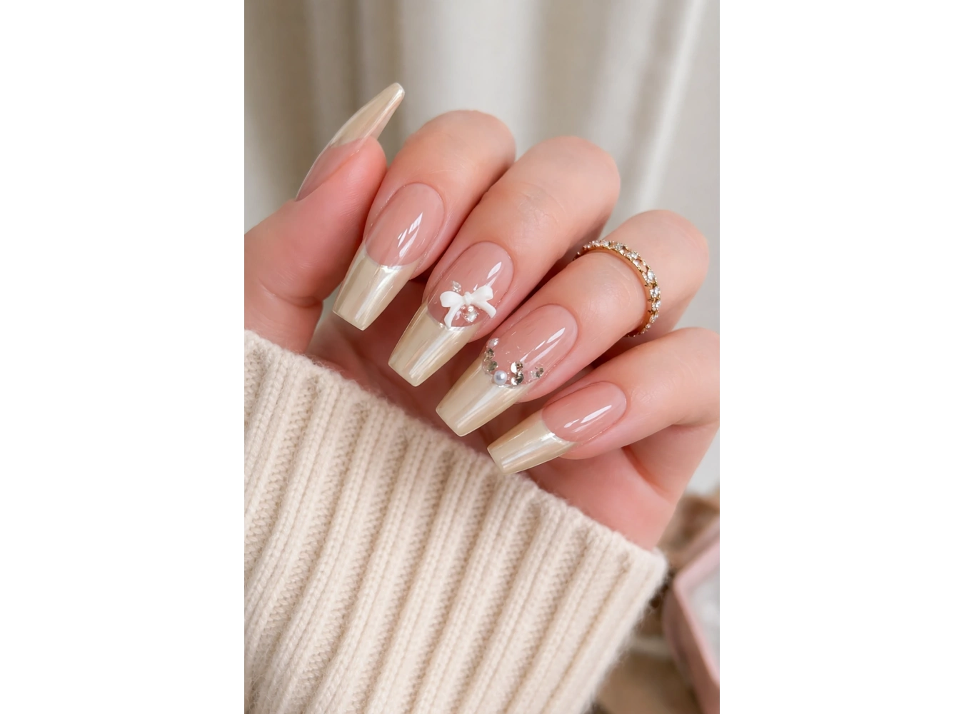 24lü Krem Ve Pudra Renk Takma Tırnak (Yapıştırıcılı)