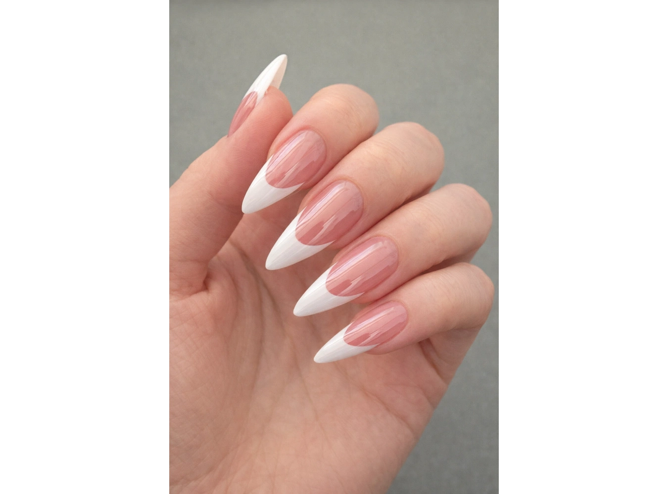 24lü Pembe Renk Jel Görünümlü French Takma Tırnak (Yapıştırıcılı)