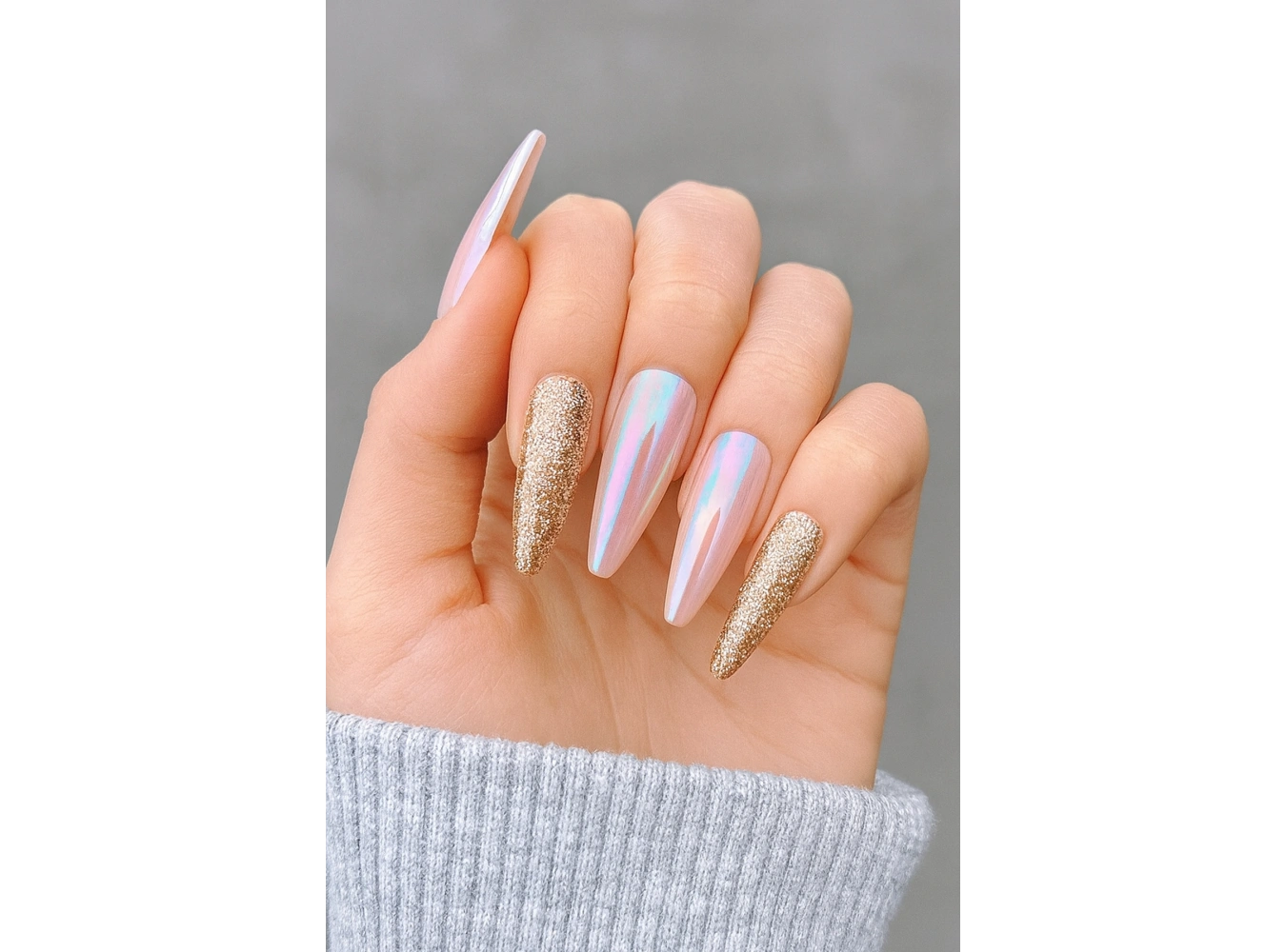 24lü Rose Renk Simli Ve Hologramlı Takma Tırnak (Yapıştırıcılı)