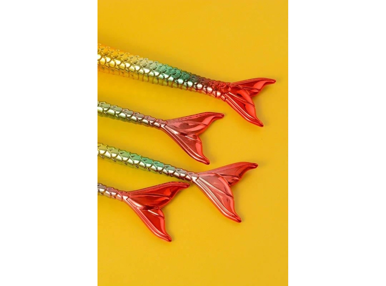 4lü Karışık Renk Balık Kuyruğu Figürlü Makyaj Fırçası Set