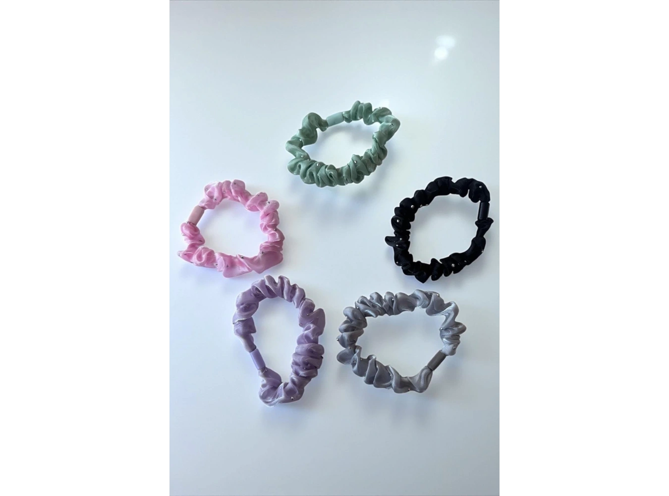 5li Karışık Renk Taş Detaylı Lastik Toka Set