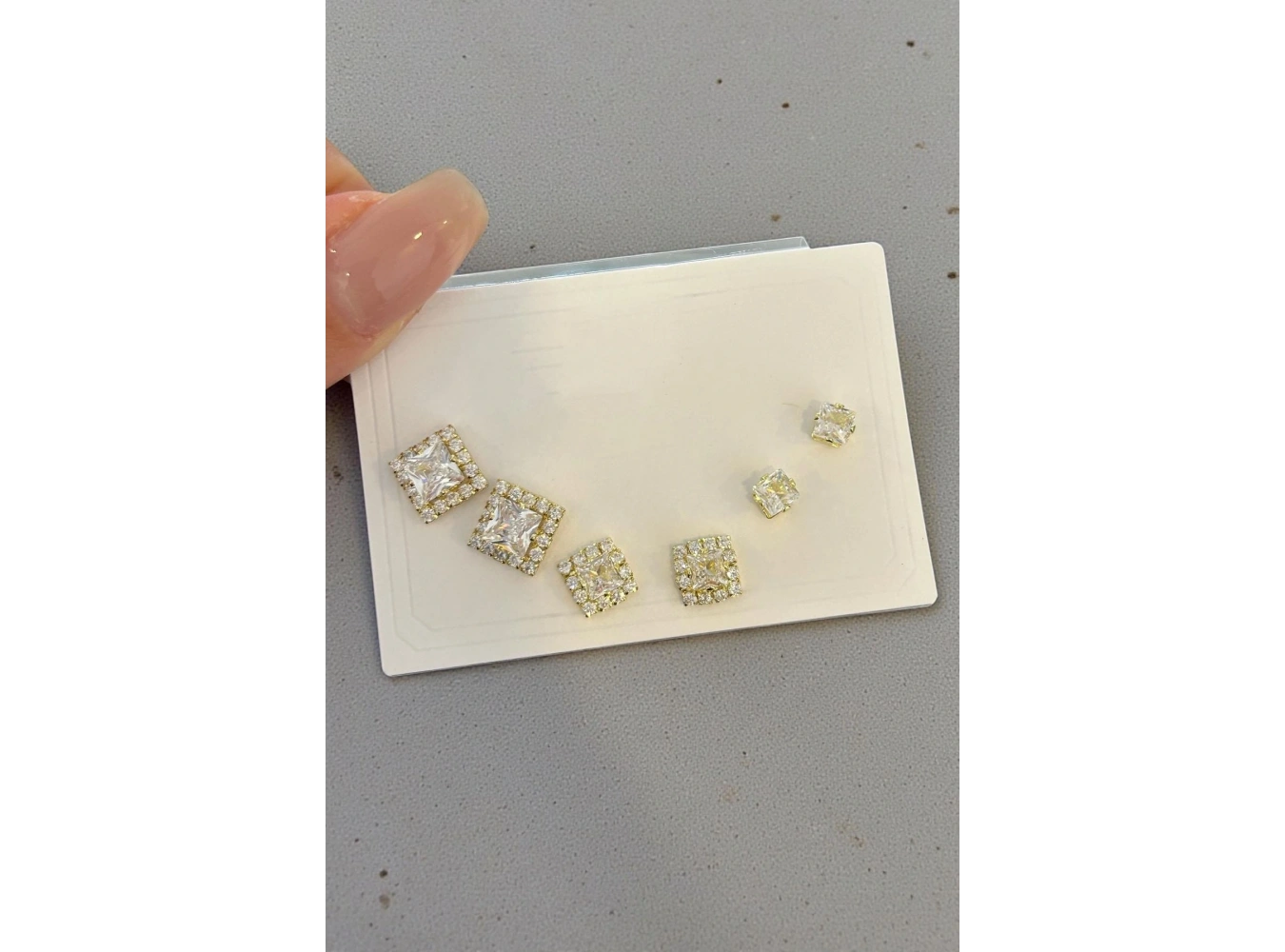 6lı Altın Renk Taş Detaylı 14k Altın Kaplama Küpe Set