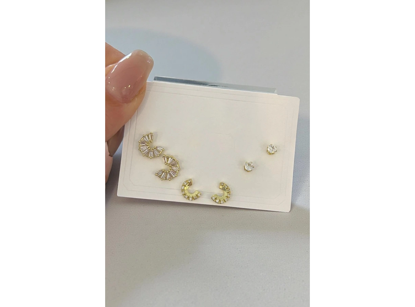 6lı Altın Renk Taş Detaylı 14k Altın Kaplama Küpe Set