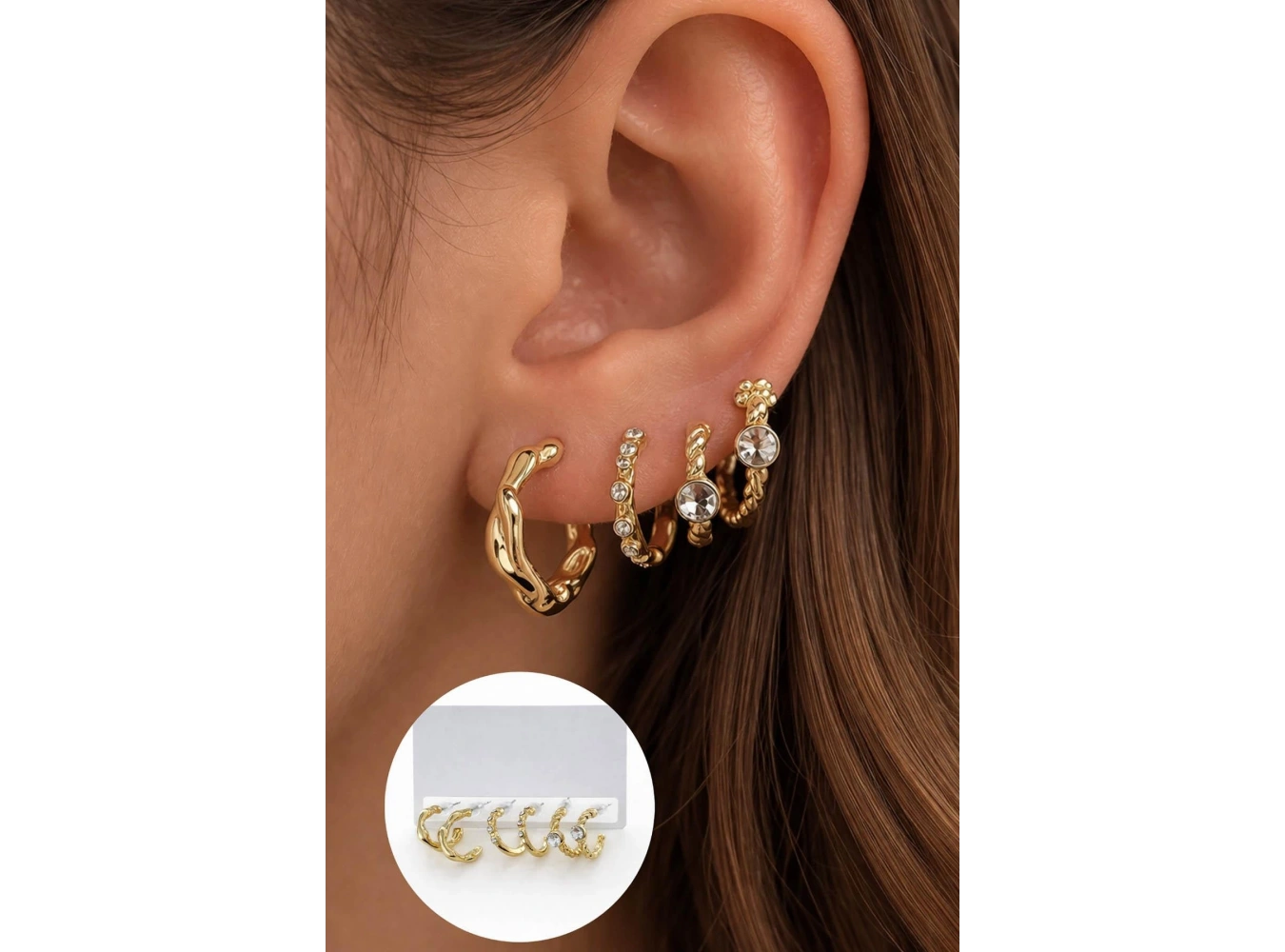 6lı Altın Renk Taş Detaylı Küpe Set