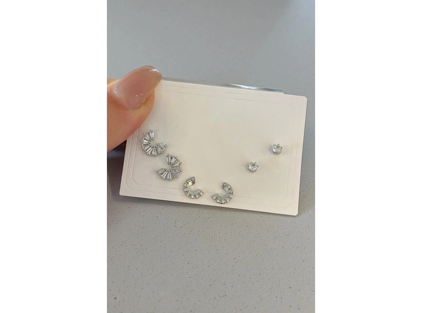 6lı Gümüş Renk Taş Detaylı 14k Altın Kaplama Küpe Set