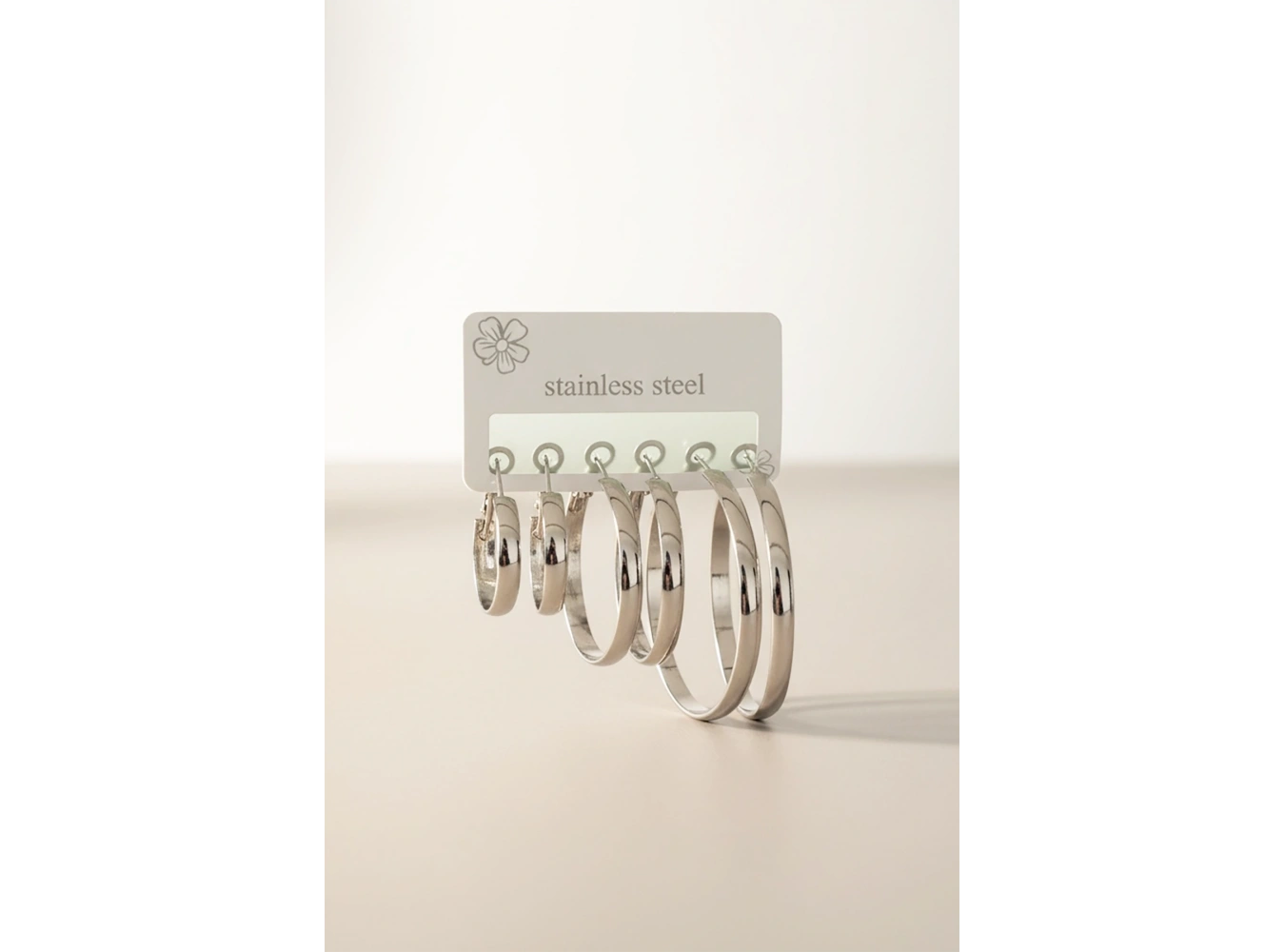 6lı Gümüş Renk Taş Detaylı Çelik Küpe Set