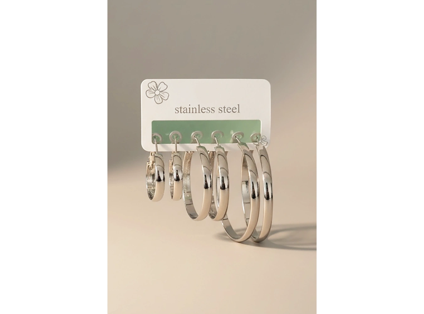 6lı Gümüş Renk Taş Detaylı Çelik Küpe Set