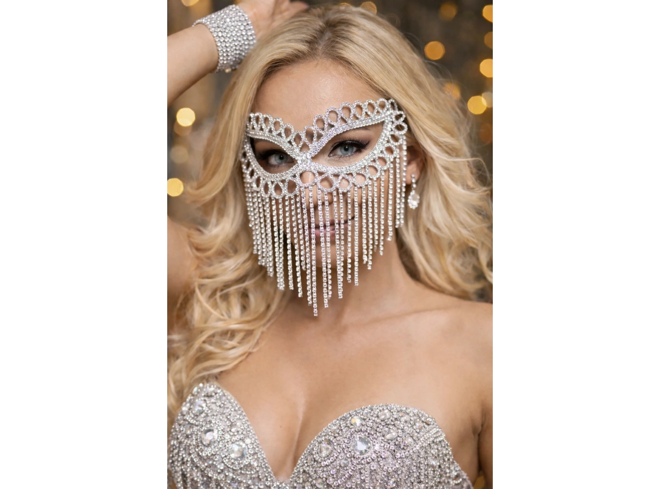 Gümüş Renk Taşlı Parti Maskesi