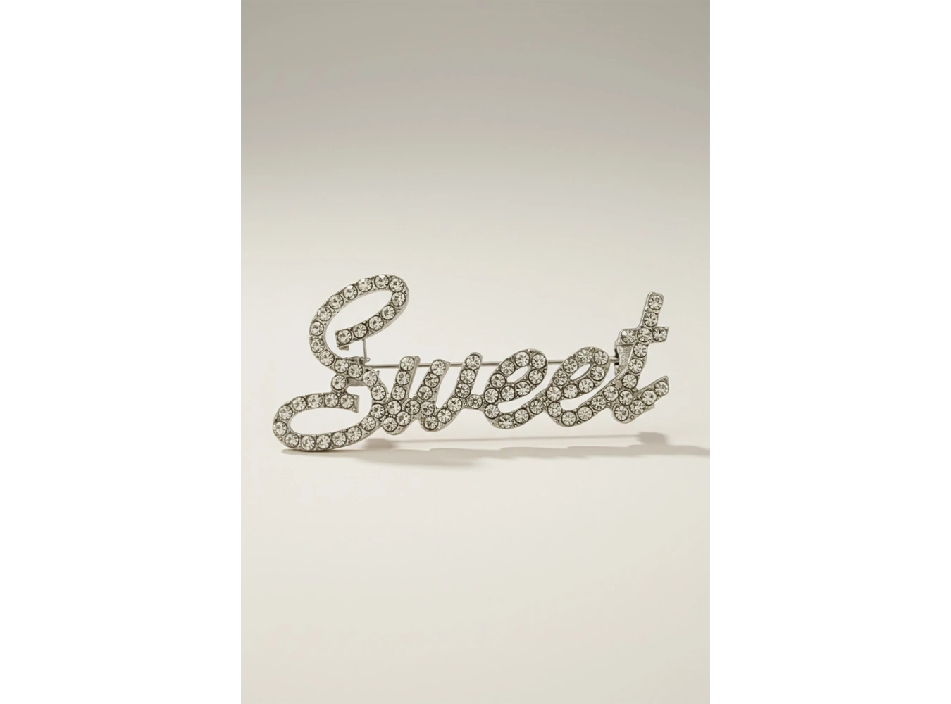 Gümüş Renk Sweet Yazılı Taşlı Broş