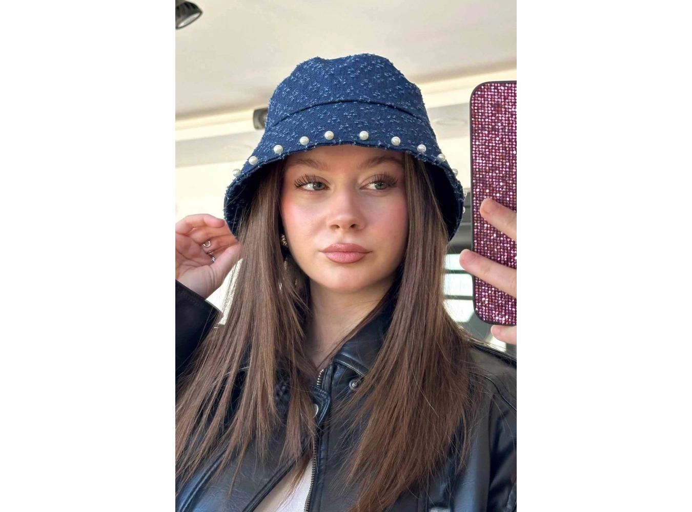 Mavi Renk İnci Detaylı Kot Tasarım Şapka