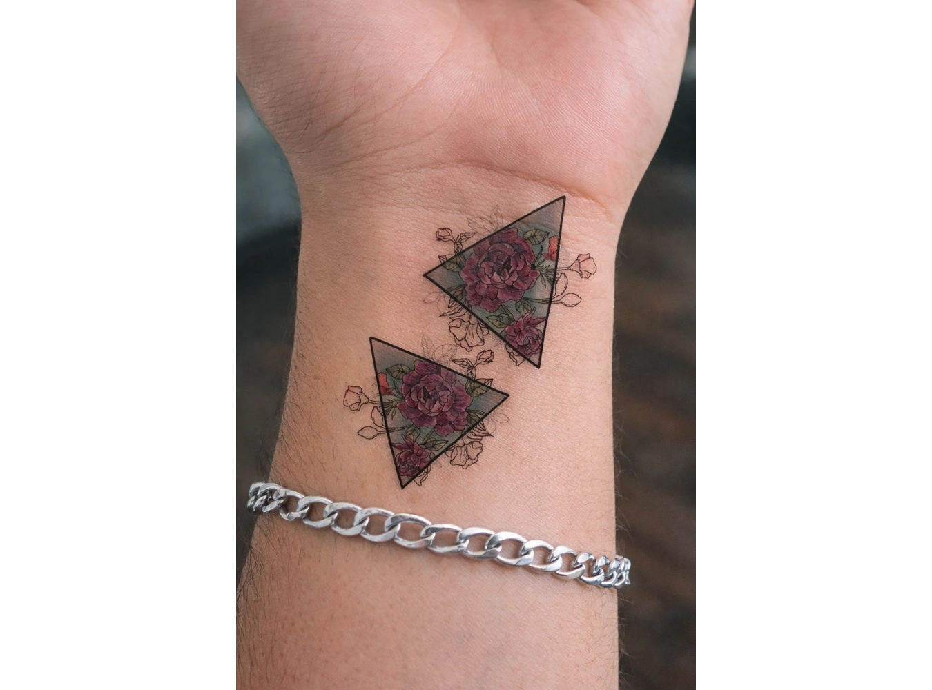 Geçici Çiçek Figürlü Dövme Tatto