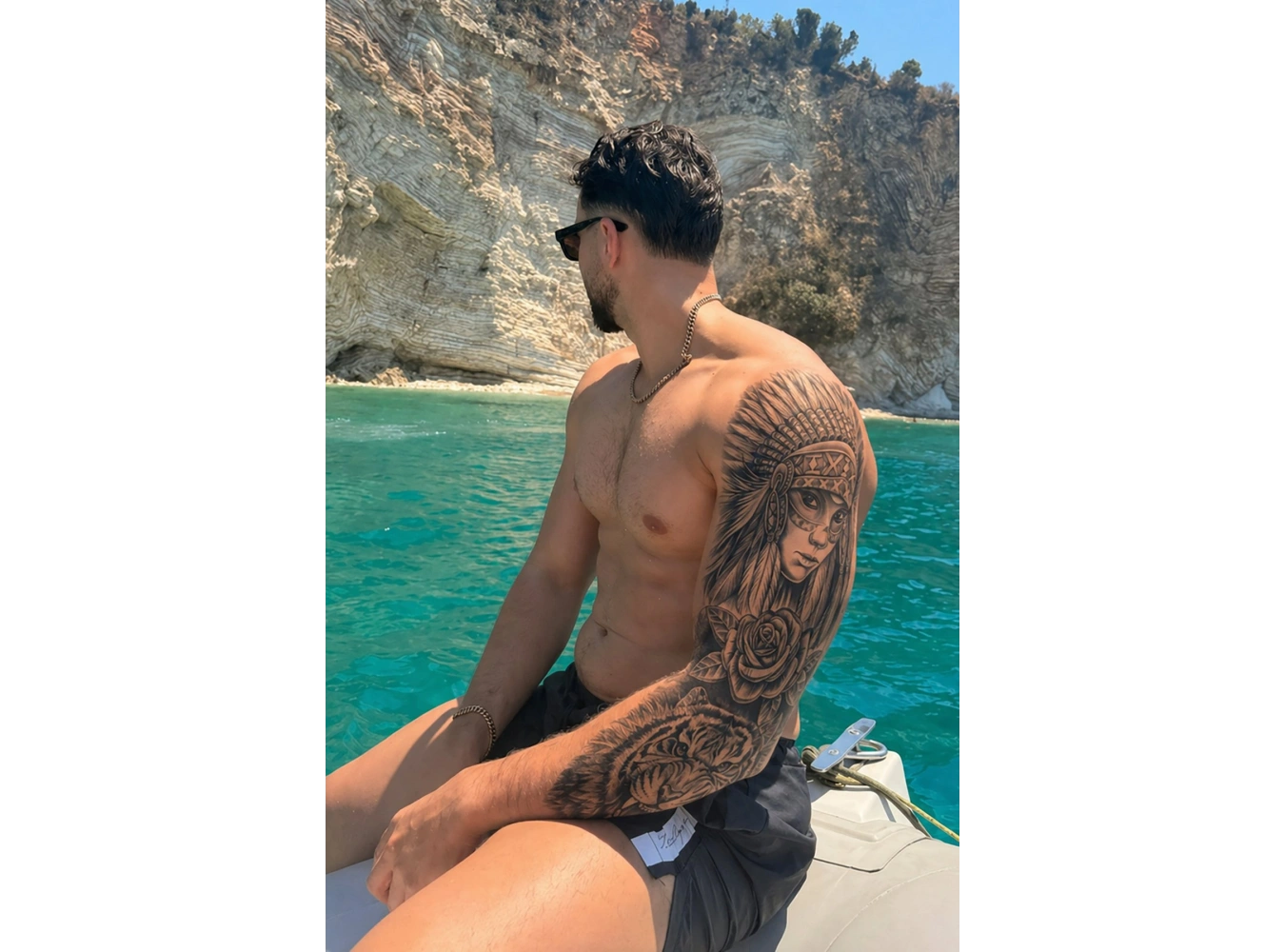 Aslan Ve Kız Figürlü 12 Saat Sonra Kararan Geçici Kol Dövme Tattoo