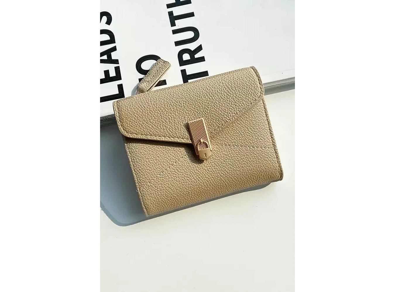 Açık Kahve Renk Deri Kadın Cüzdan/Kartlık