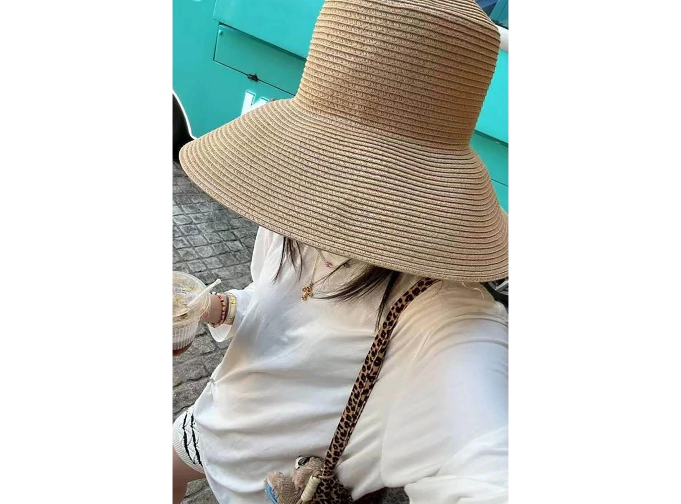 Açık Kahve Renk Hasır Şapka