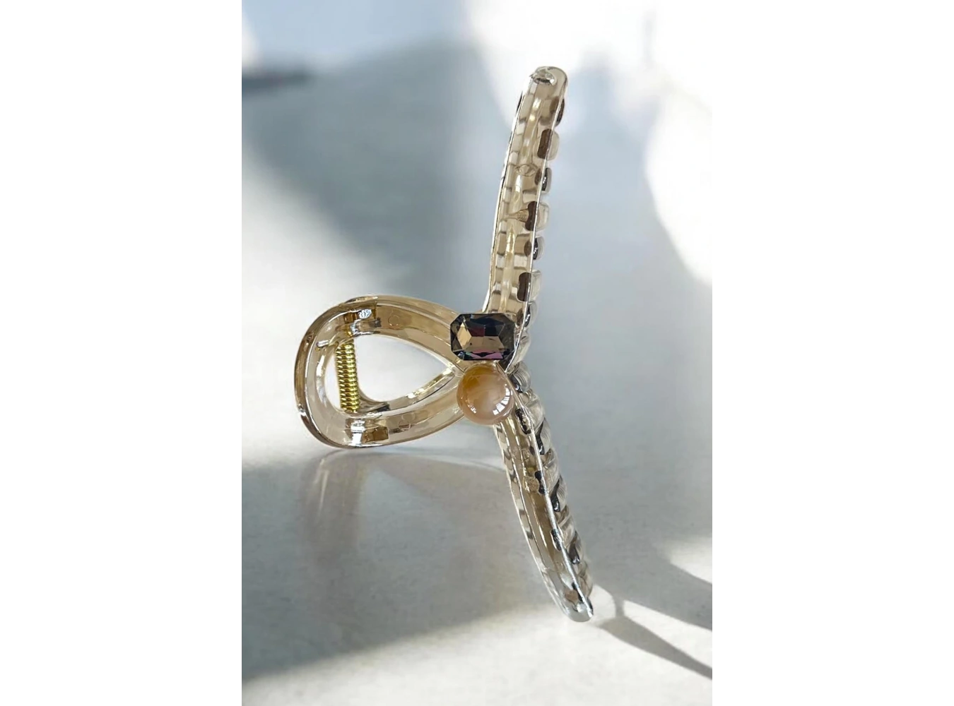 Açık Kahve Renk Taş Detaylı Mandal Toka