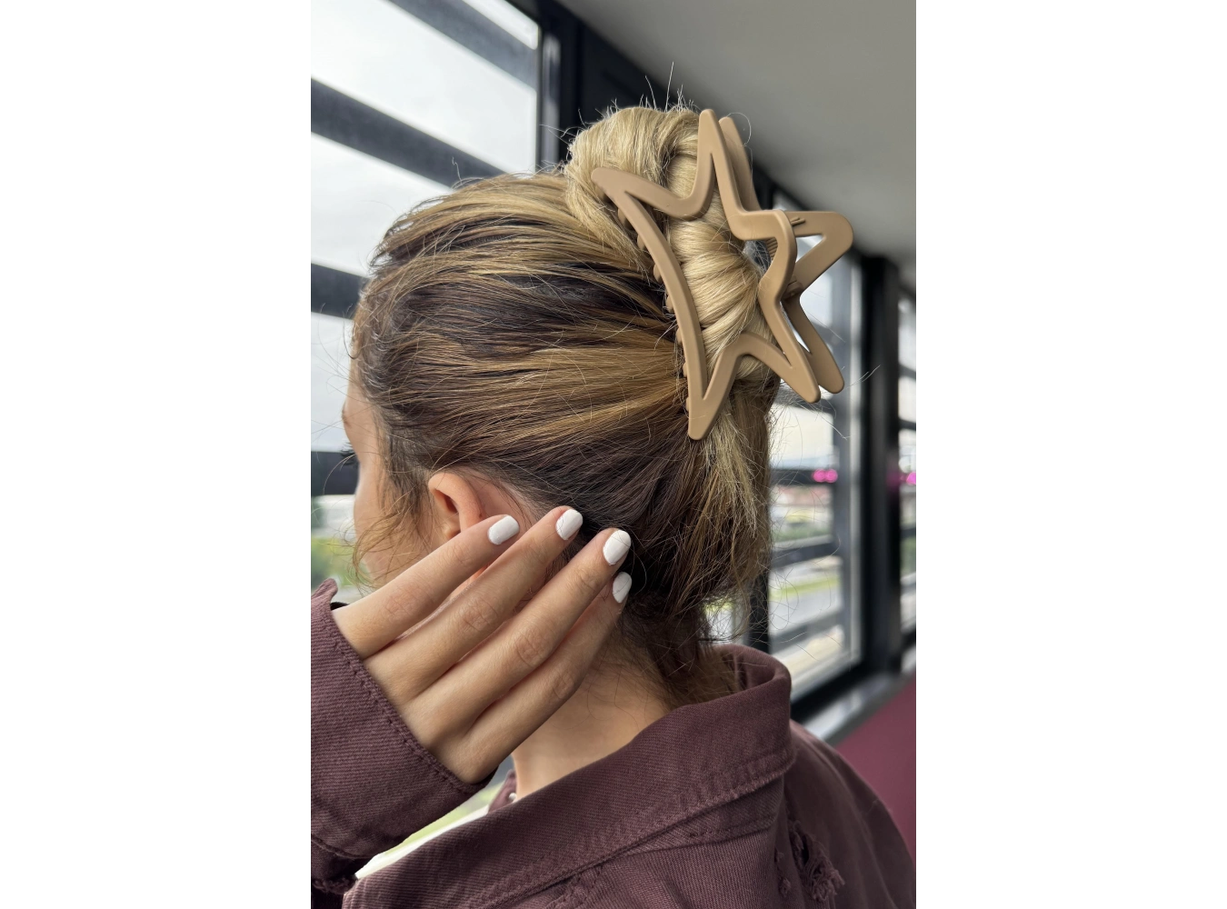 Açık Kahve Renk Yıldız Figürlü Mandal Toka