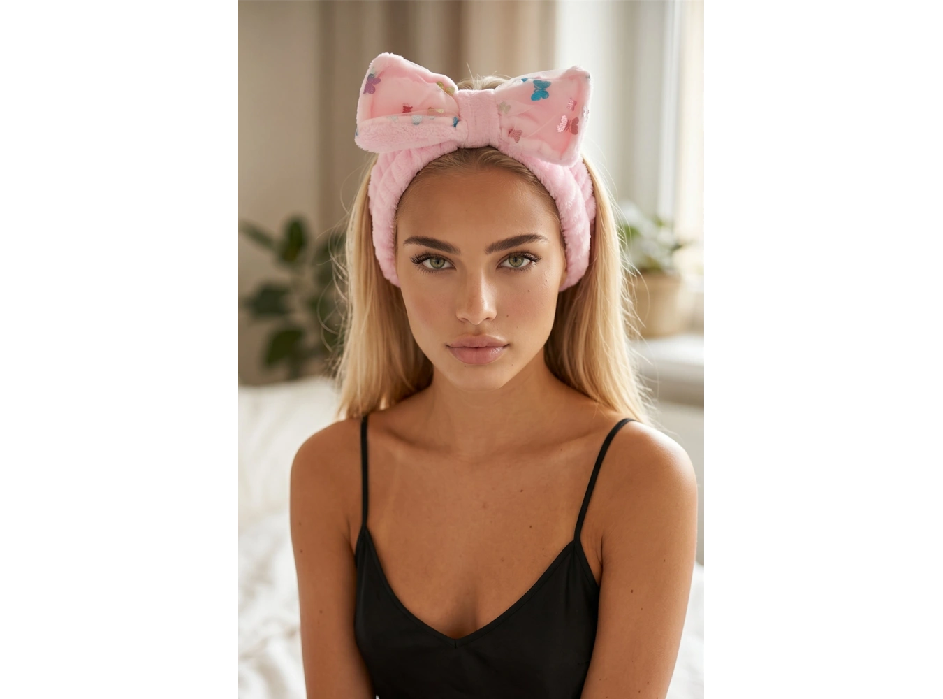 Açık Pembe Renk Kelebek Detaylı Kurdele Figürlü Peluş Saç Bandı