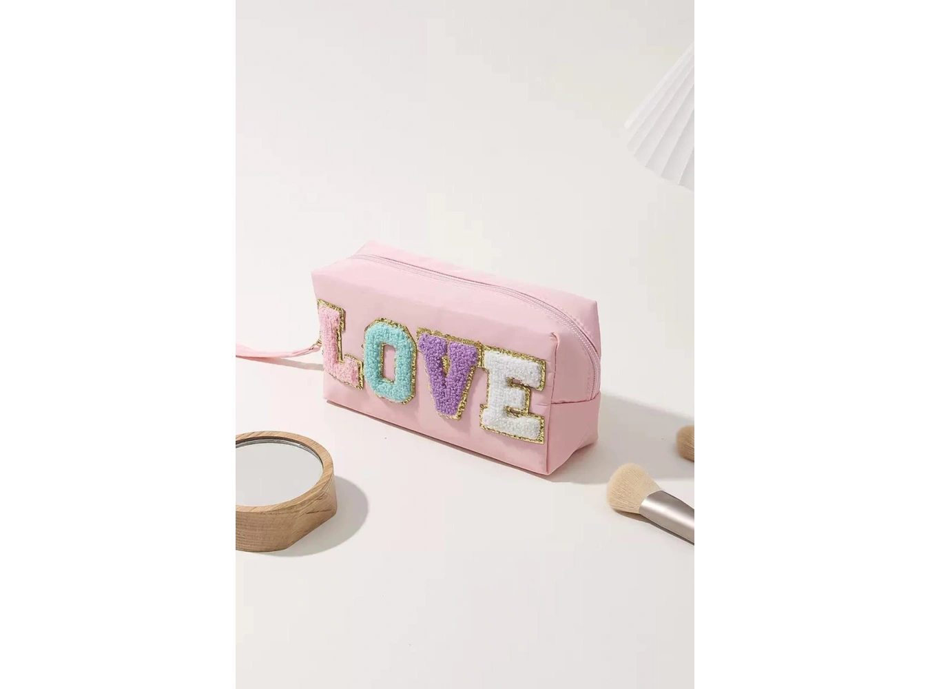 Açık Pembe Renk Love Detaylı Makyaj Çantası