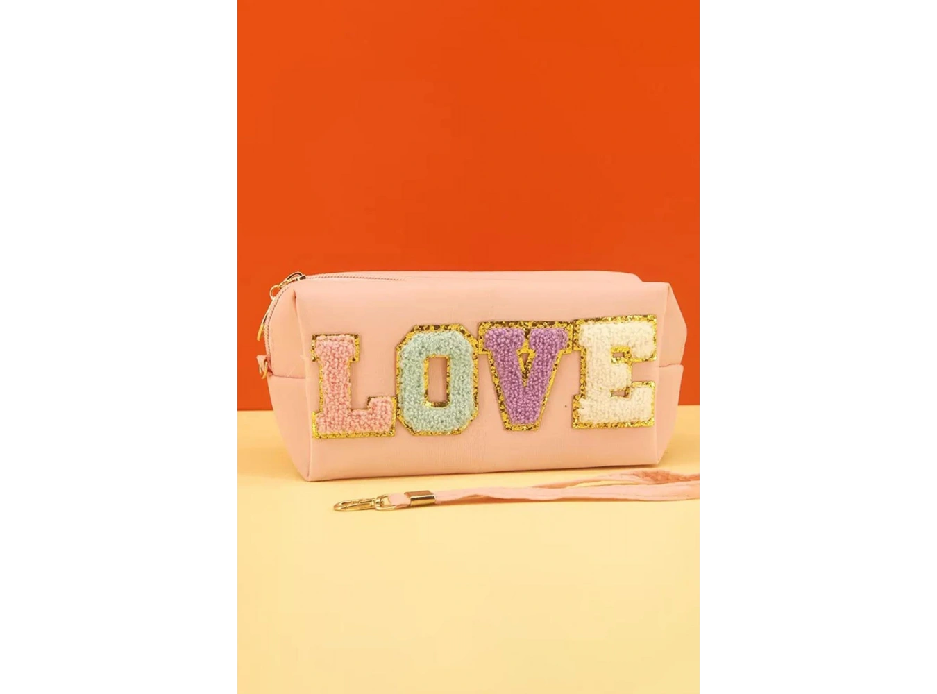 Açık Pembe Renk Love Detaylı Makyaj Çantası